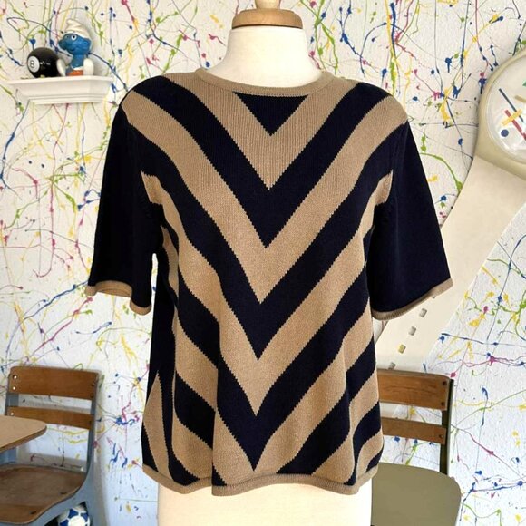 3 for $50💚 Koret Tan and Navy Chevron Pattern Short Sleeve Sweater Size Large - Picture 1 of 5